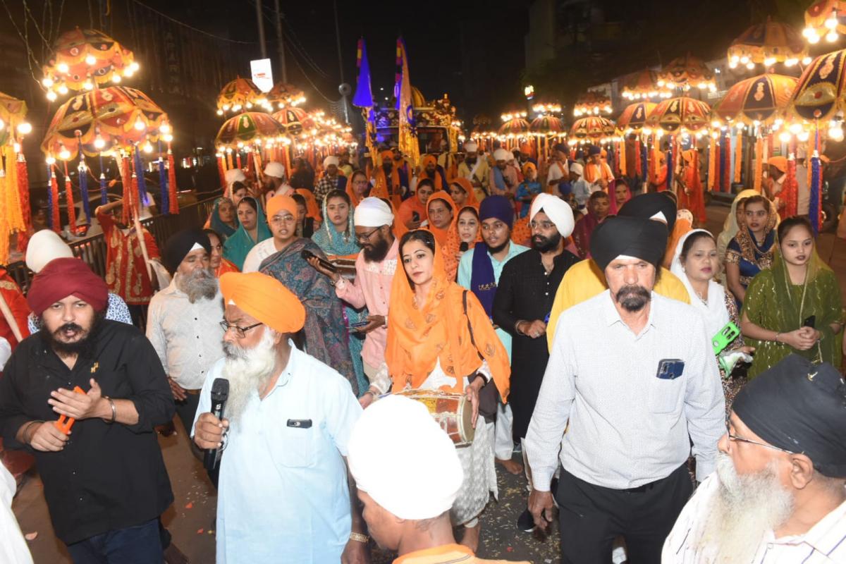 NAGAR KIRTAN On Occasion Of 554th Birthday Celebration Of Sri Guru Nanak Jayanti Photos - Sakshi15