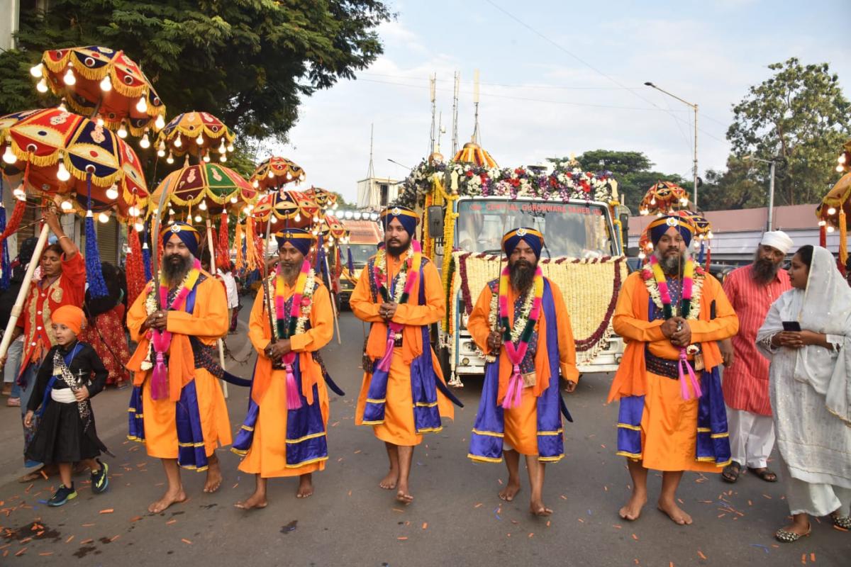 NAGAR KIRTAN On Occasion Of 554th Birthday Celebration Of Sri Guru Nanak Jayanti Photos - Sakshi20