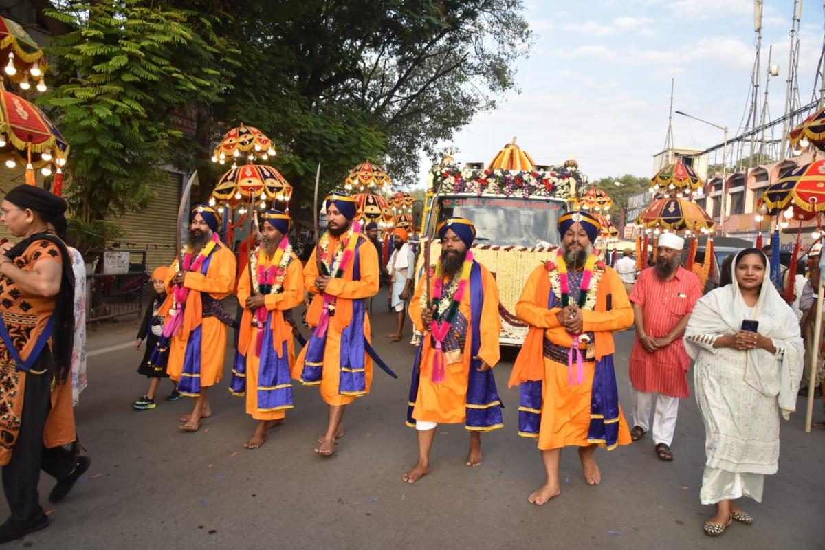 NAGAR KIRTAN On Occasion Of 554th Birthday Celebration Of Sri Guru Nanak Jayanti Photos - Sakshi22