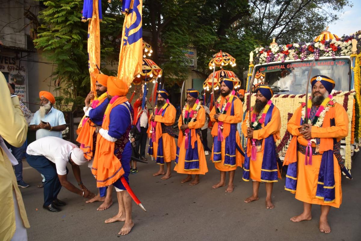 NAGAR KIRTAN On Occasion Of 554th Birthday Celebration Of Sri Guru Nanak Jayanti Photos - Sakshi23