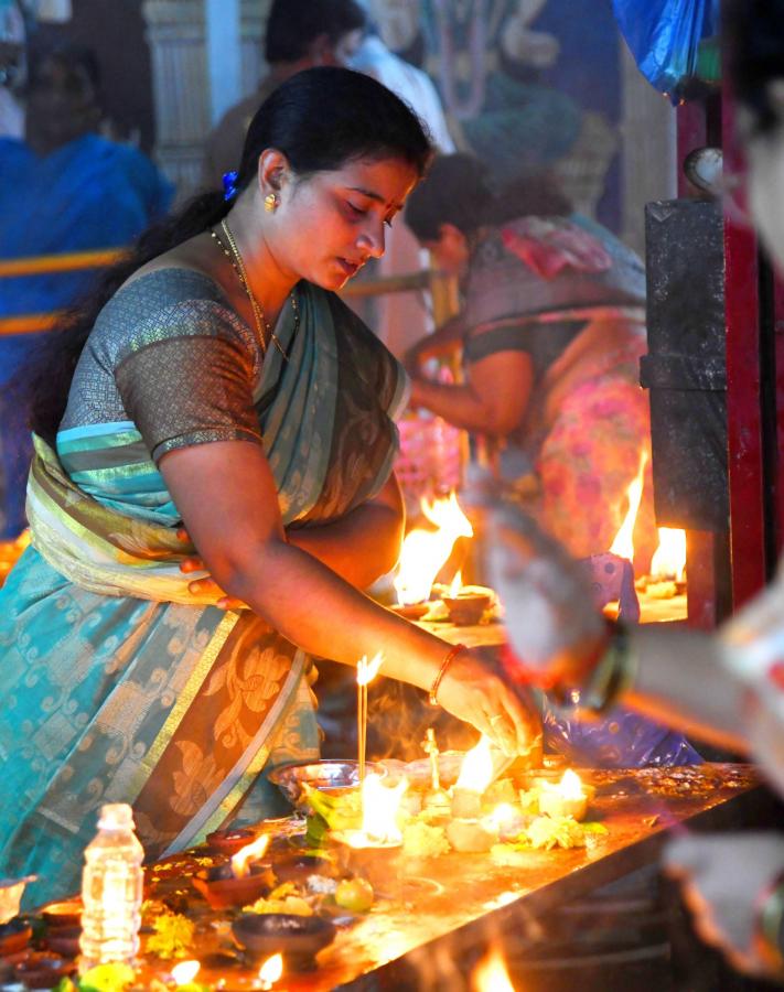 Karthika Pournami Celebrations In Andhra Pradesh And Telangana Photos - Sakshi9