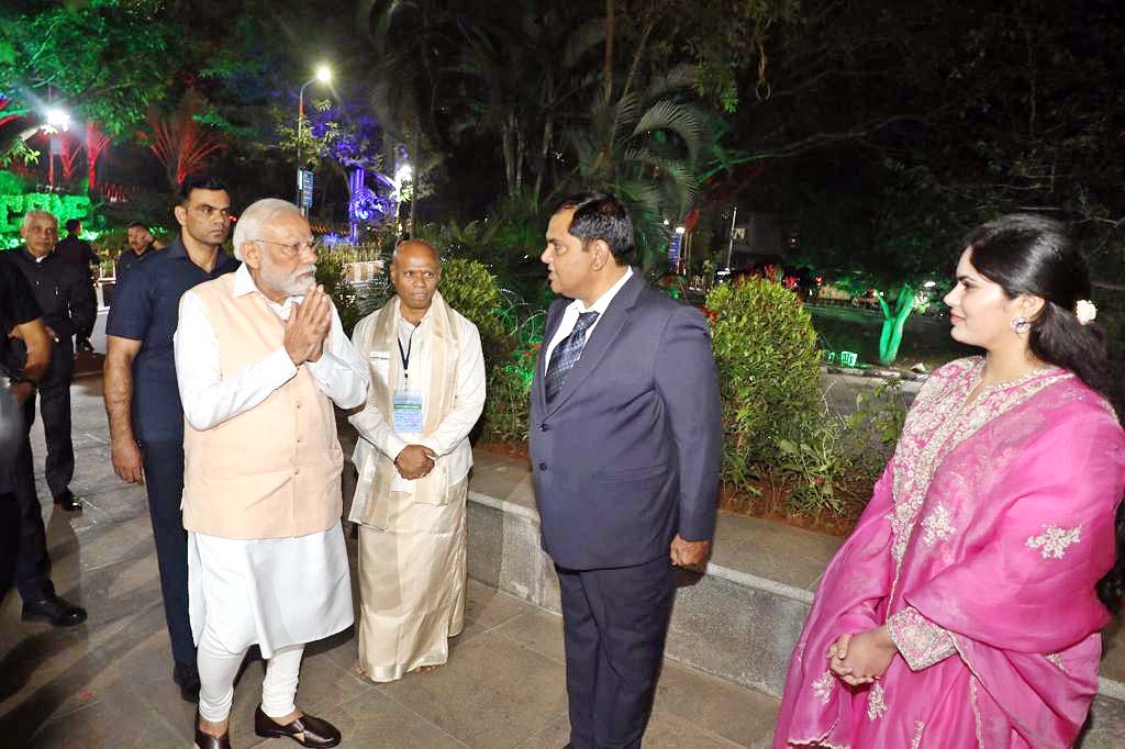 PM Narendra Modi Visits Tirumala Temple HD Photos - Sakshi19