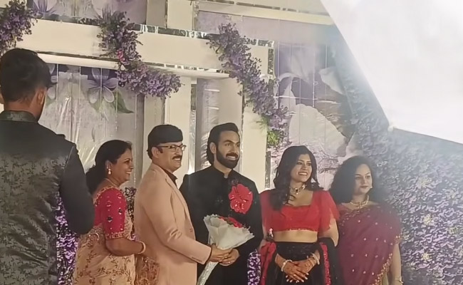 Bigg Boss Maanas Nagulapalli And Srija Marriage Reception Photos - Sakshi11