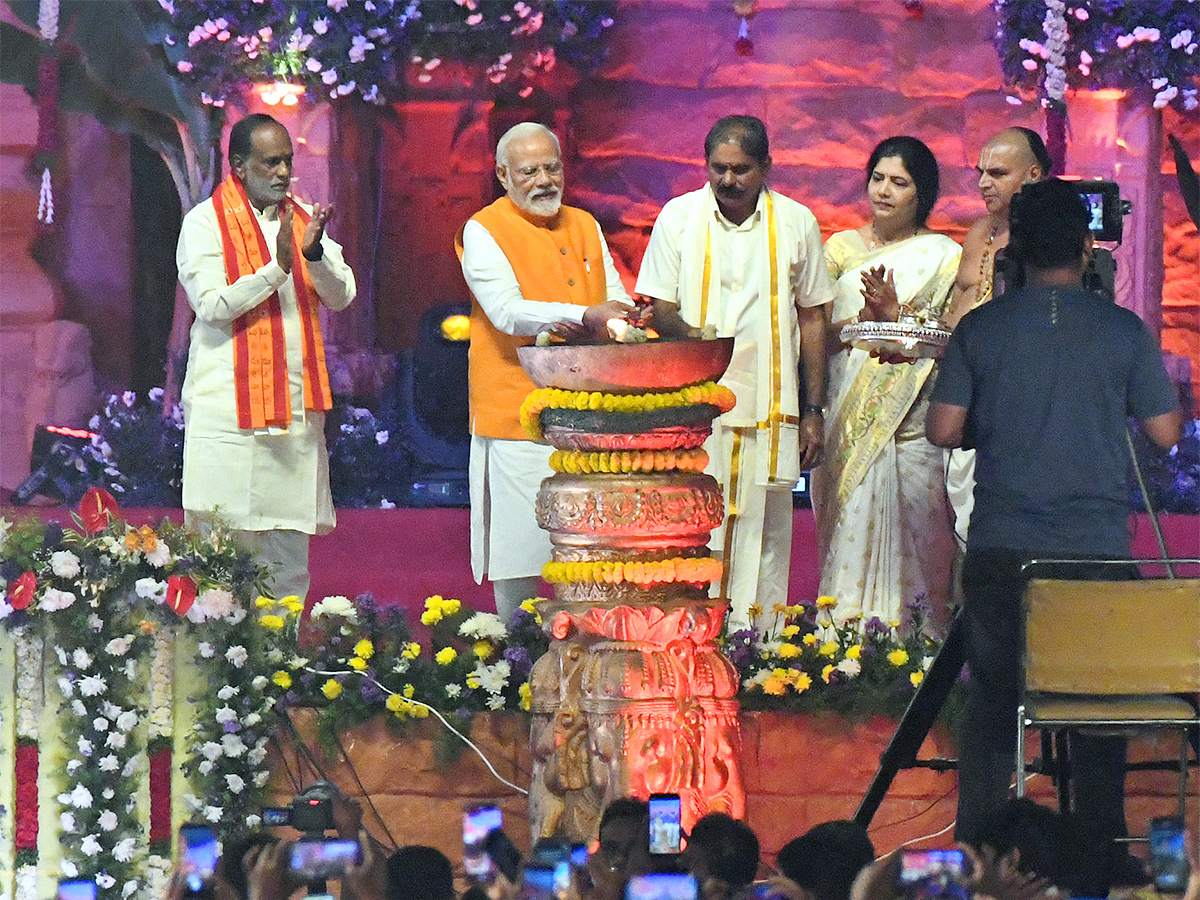 PM Narendra Modi Attends Koti Deepotsavam 2023 at NTR Stadium - Sakshi13