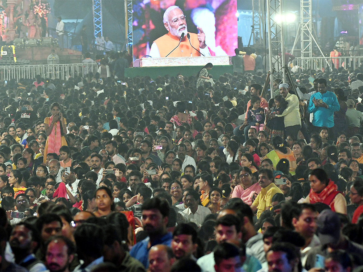 PM Narendra Modi Attends Koti Deepotsavam 2023 at NTR Stadium - Sakshi5