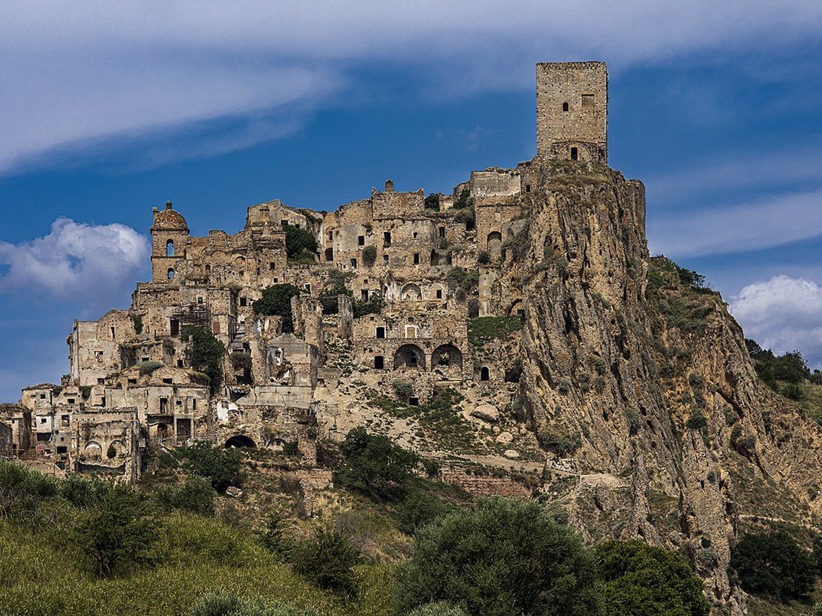 Craco: The Town Where No People Live - Sakshi2