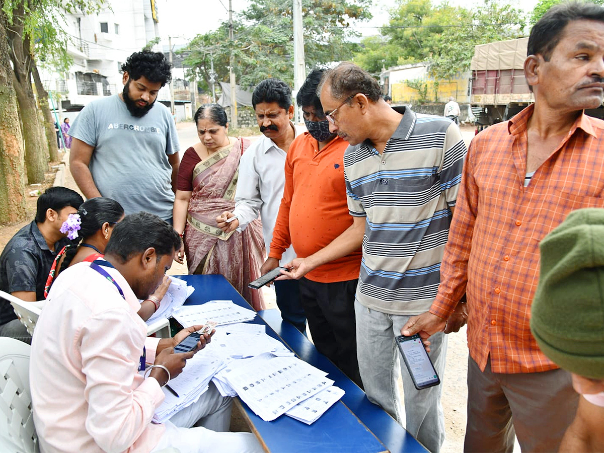 Voting Telangana Assembly Elections 2023 Pics - Sakshi3