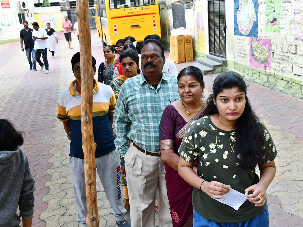 Voting Telangana Assembly Elections 2023 Pics - Sakshi19