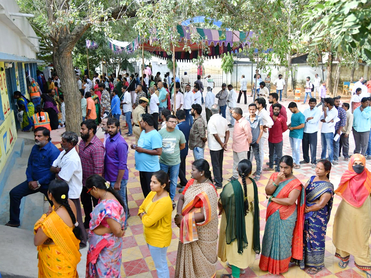 Voting Telangana Assembly Elections 2023 Pics - Sakshi1