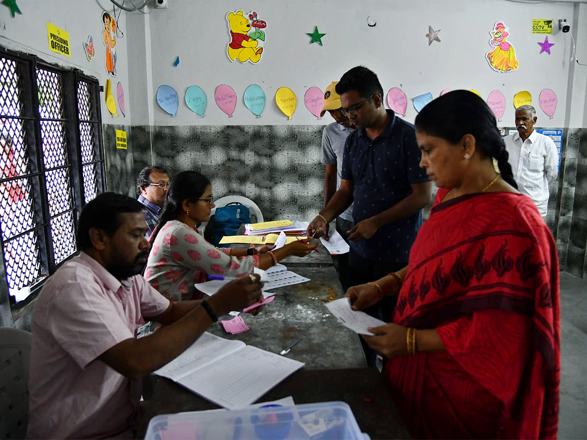 Voting Telangana Assembly Elections 2023 Pics - Sakshi6