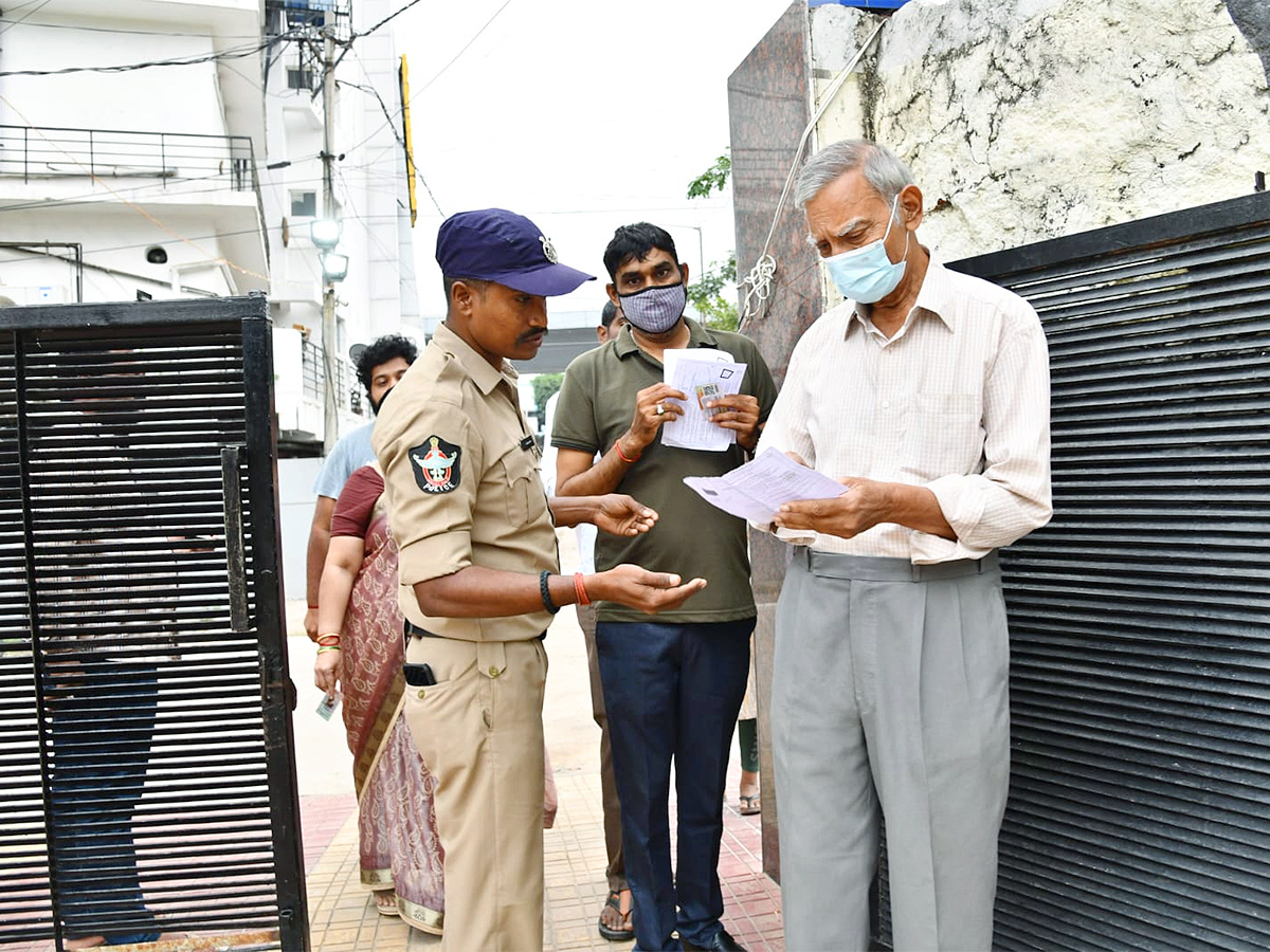 Voting Telangana Assembly Elections 2023 Pics - Sakshi9