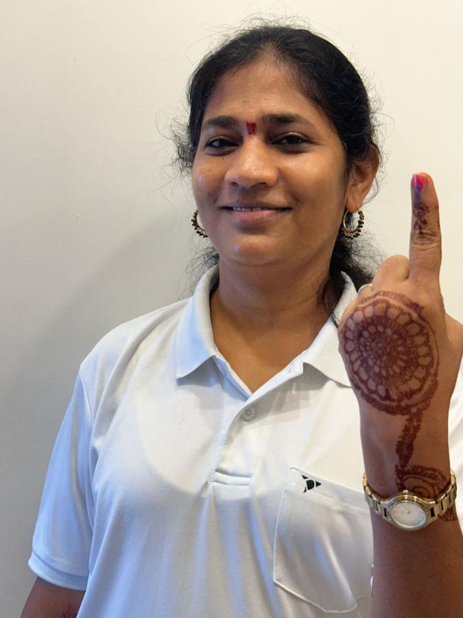 Celebrities Cast Their Votes In Telangana Assembly Elections Photos - Sakshi5