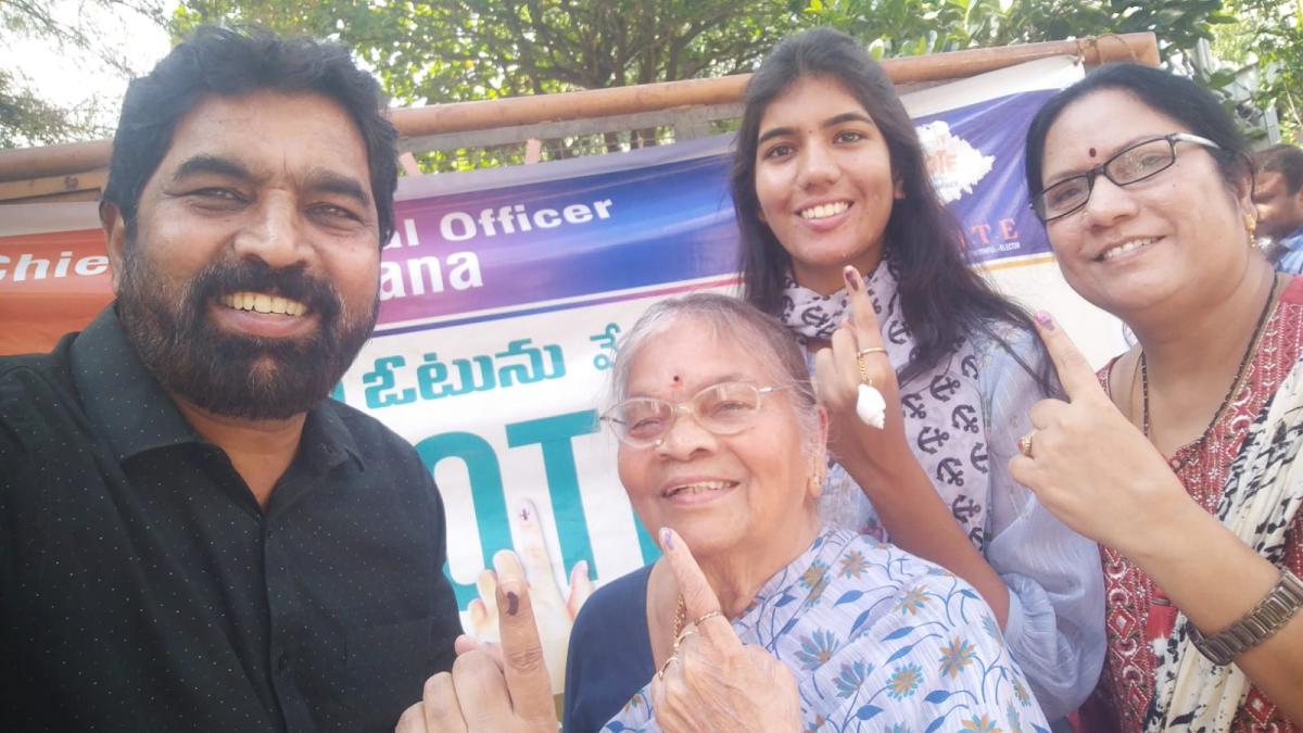 Sakshi Selfie Mania Telangana Elections 2023 Photos - Sakshi21