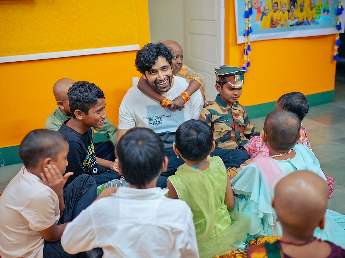 Adivi Sesh Meets Children Fighting Cancer At St Jude India Childcare Centre - Sakshi1