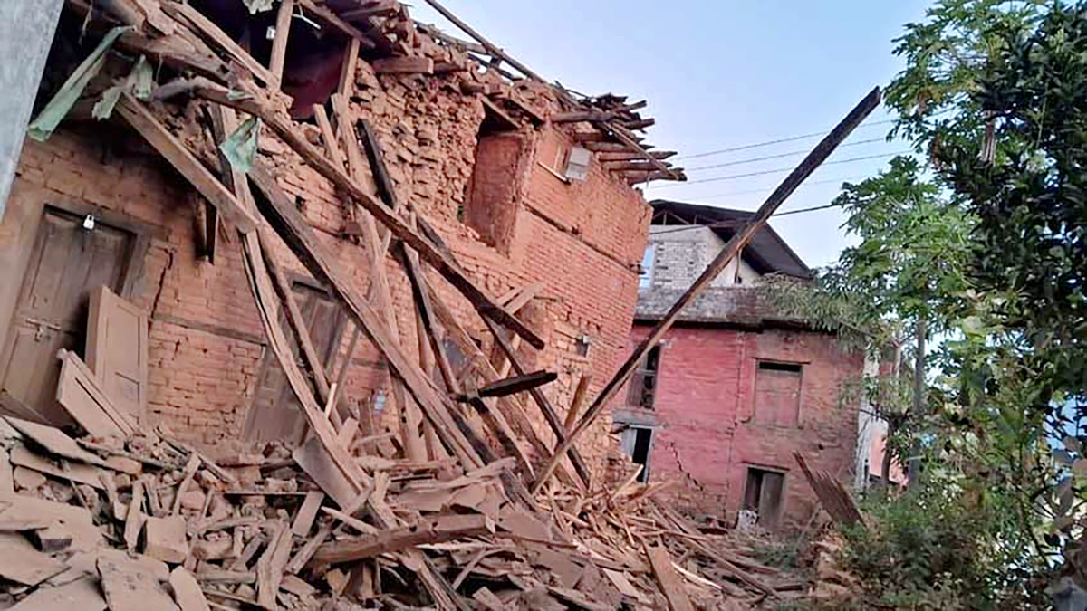 Nepal Earthquake Updates photos - Sakshi16