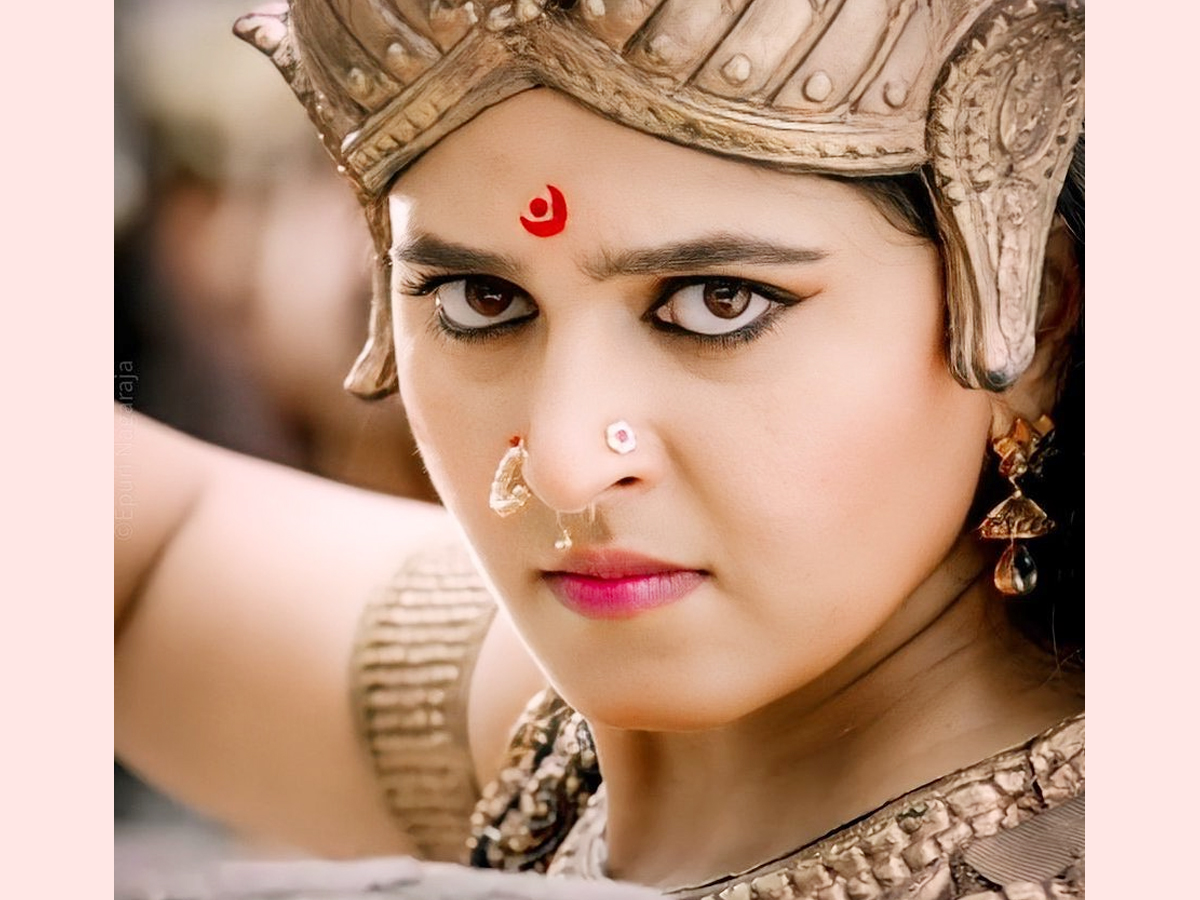 Super Heroine Anushka Shetty Birthday Special Photos - Sakshi23