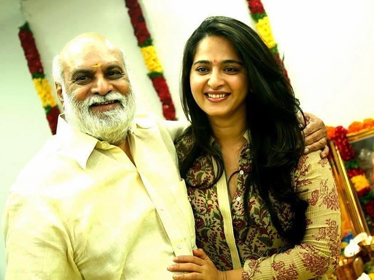 Super Heroine Anushka Shetty Birthday Special Photos - Sakshi11