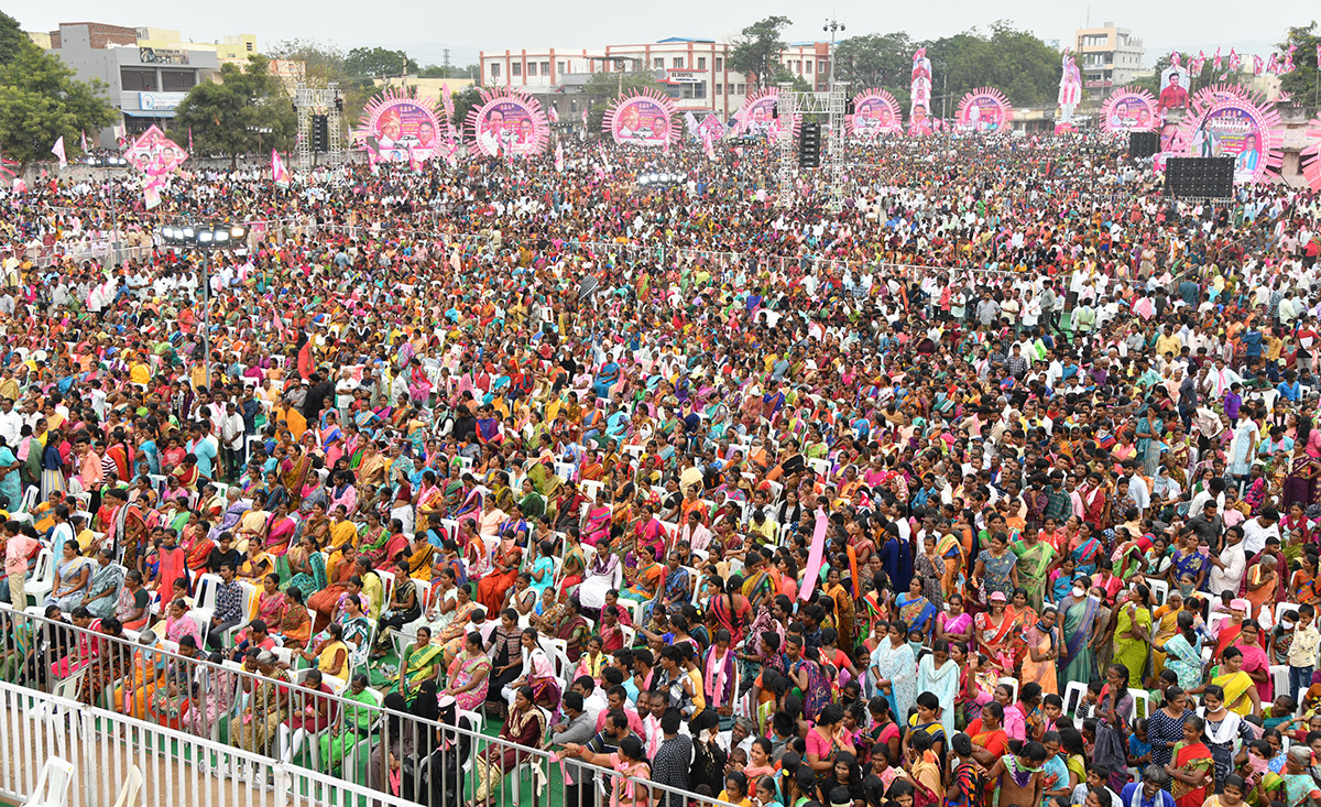 CM KCR full speech in Praja Ashirvada Sabha Photos - Sakshi14