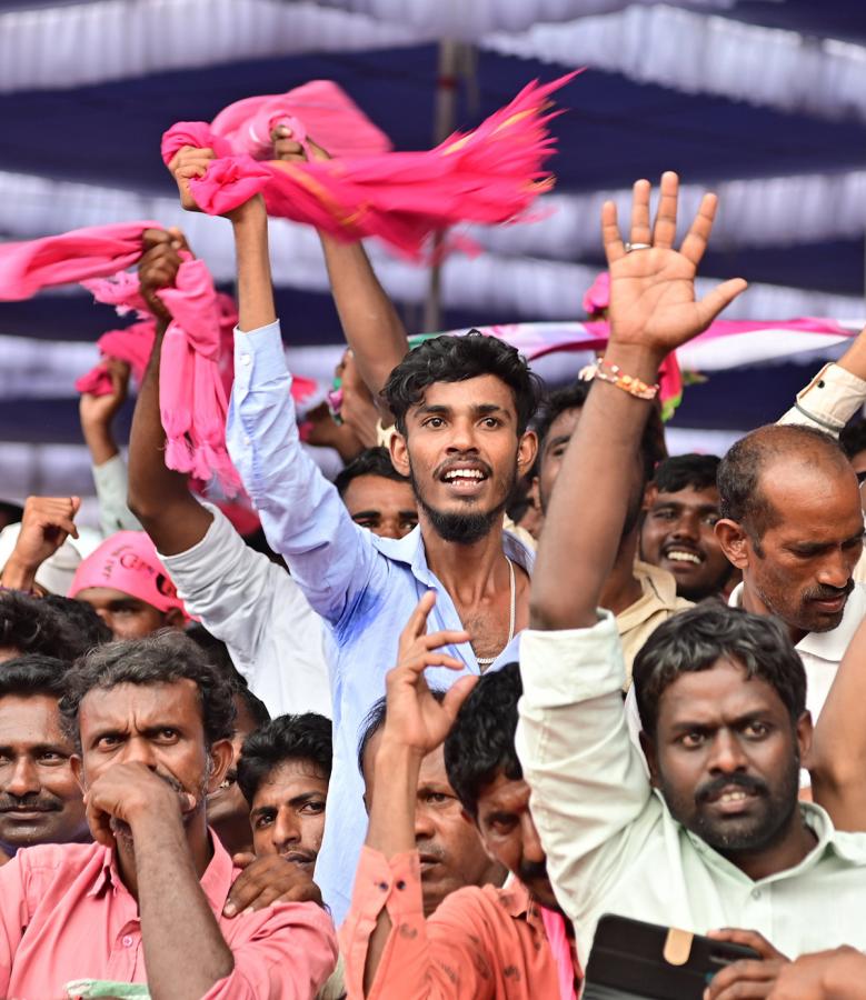 CM KCR full speech in Praja Ashirvada Sabha Photos - Sakshi15