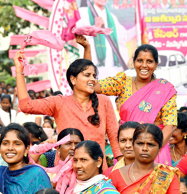 CM KCR full speech in Praja Ashirvada Sabha Photos - Sakshi5