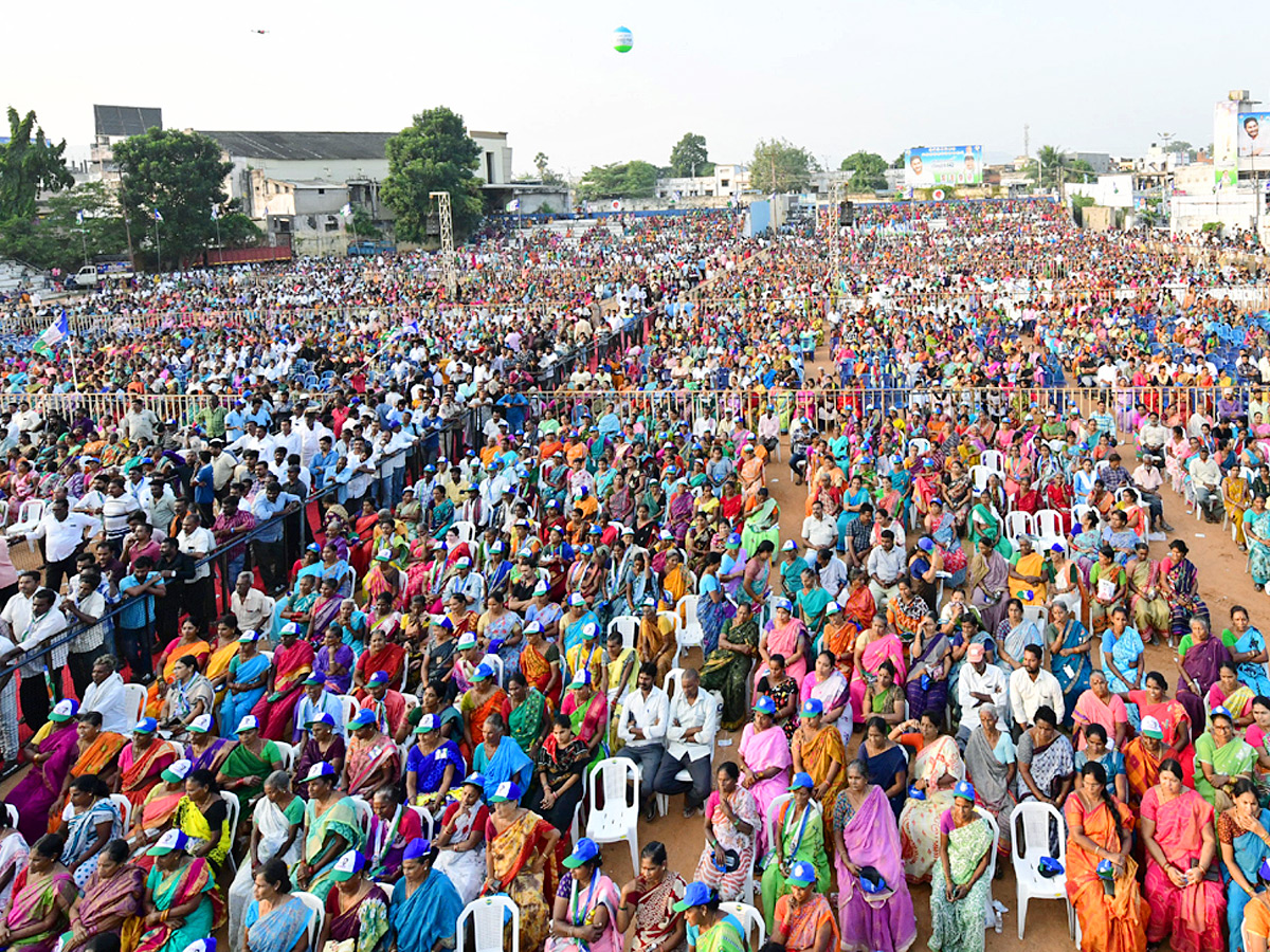 YSRCP Samajika Sadhikara Bus Yatra Photos - Sakshi11