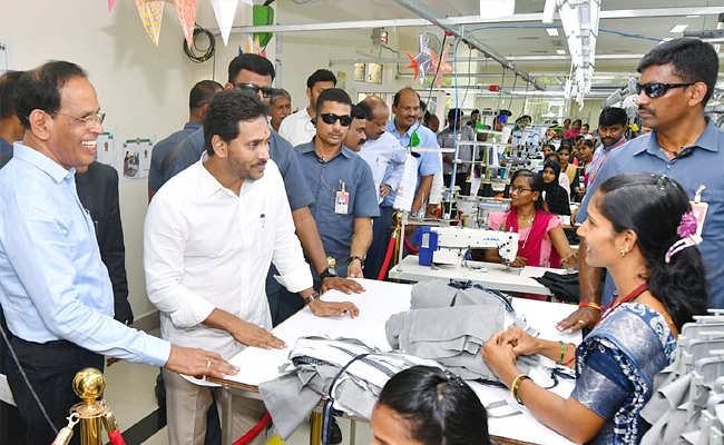 CM Jagan Pulivendula Tour Photos - Sakshi30