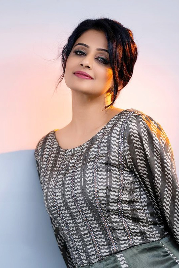 Gorgeous Indian Actress Priyamani Stunning Looks  - Sakshi3