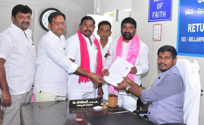 Telangana Political Leaders File Election Nomination Papers Photos - Sakshi9