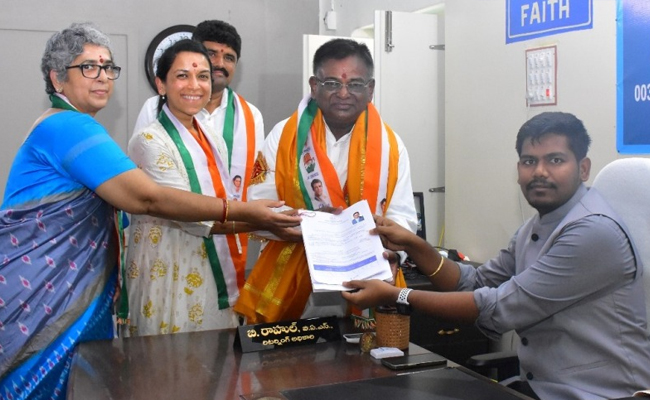 Telangana Political Leaders File Election Nomination Papers Photos - Sakshi10