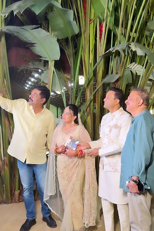 Actress Pooja Gandhi Gets Married To Vijay Ghorpade PHotos - Sakshi13