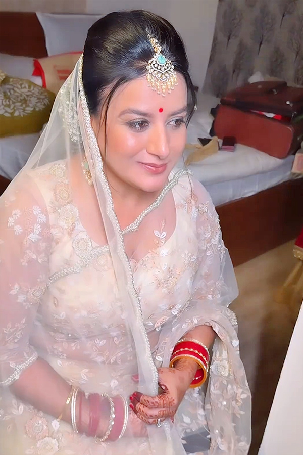 Actress Pooja Gandhi Gets Married To Vijay Ghorpade PHotos - Sakshi10