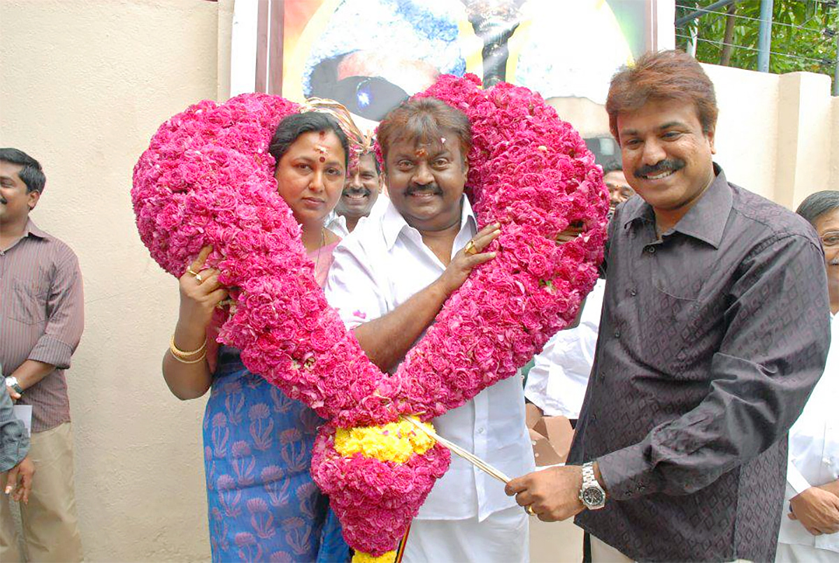 Captain Vijayakanth Rare Photos - Sakshi34