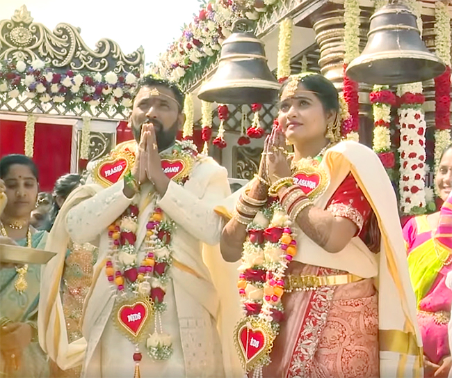 Jabardasth Comedian Kiraak RP marriage with Lakshmi Prasanna - Sakshi15