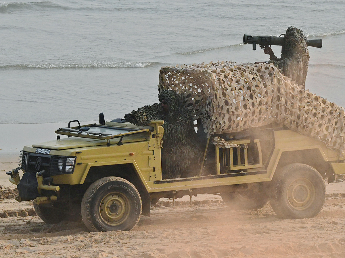 navy day celebration in visakhapatnam photos - Sakshi3