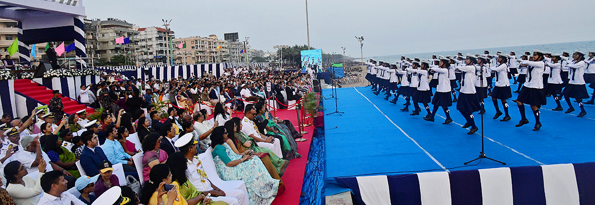 Navy Day Celebration 2023 Visakhapatnam Photos - Sakshi25