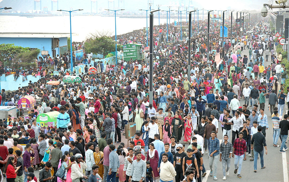 Navy Day Celebration 2023 Visakhapatnam Photos - Sakshi37