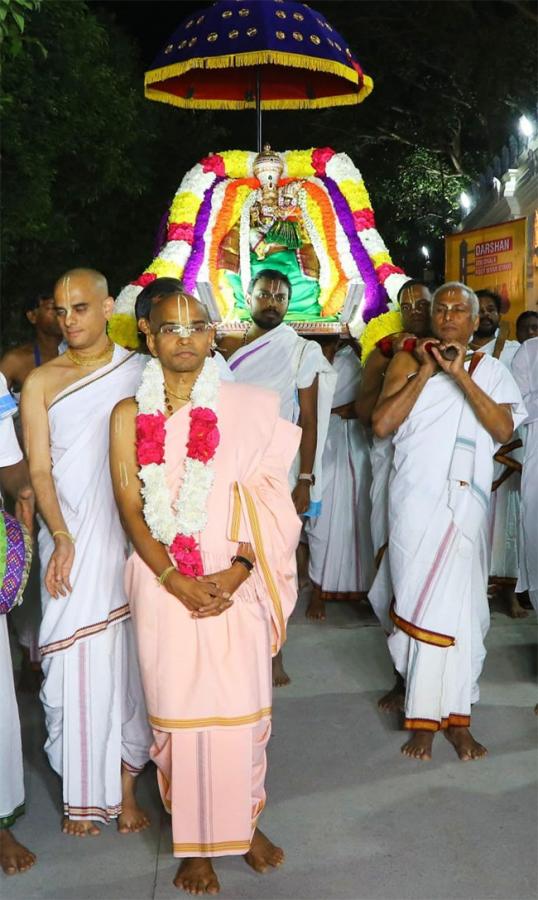 Hare Krishna Golden Temple brahmotsavam Banjara Hills - Sakshi18