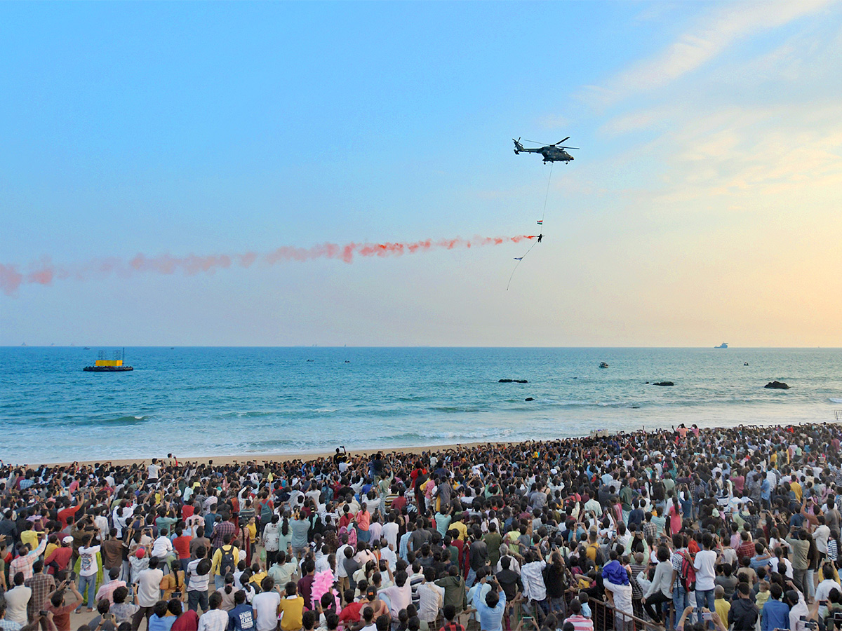 Navy Day Celebration 2023 Visakhapatnam Photos - Sakshi3