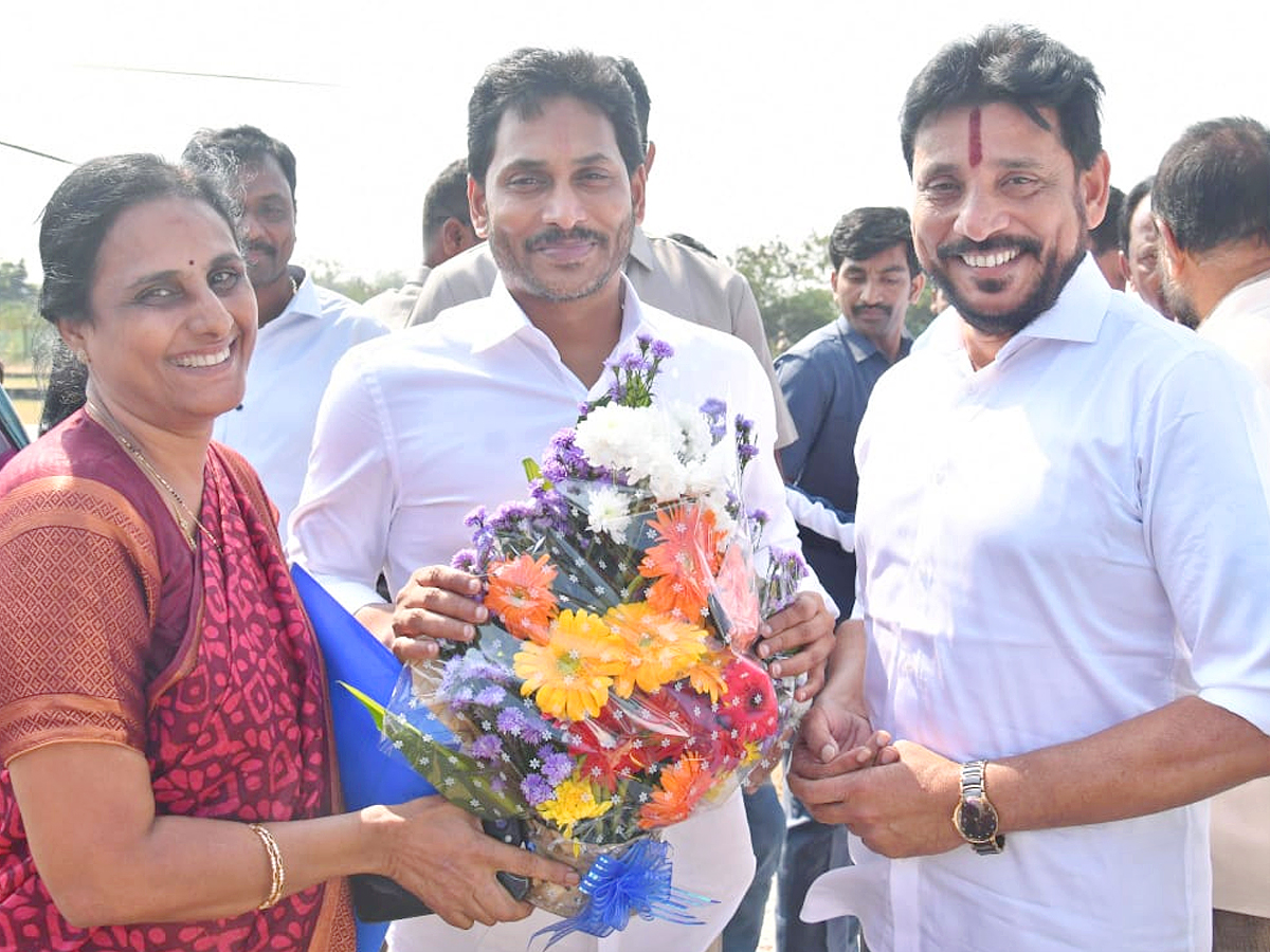 CM YS Jagan Grand Entry At srikakulam Photos - Sakshi18