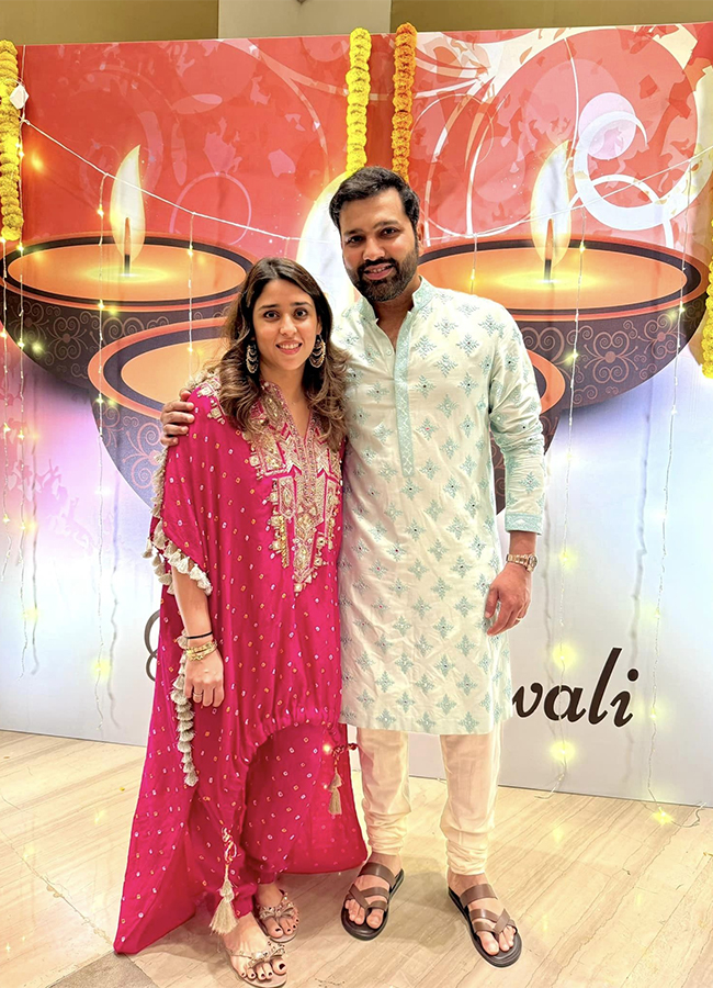 Rohit Sharma Ritika celebrates their Wedding Anniversary - Sakshi5