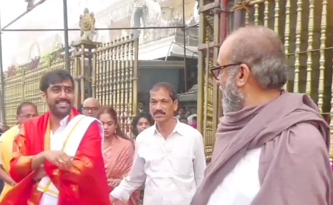 Daggubati Abhiram With His Wife and Family Visits Tirumala Photos - Sakshi4