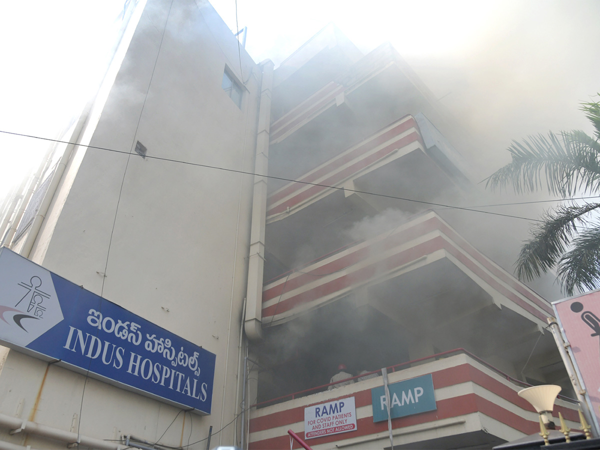 Fire breaks out at Indus Hospitals in Visakhapatnam - Sakshi7