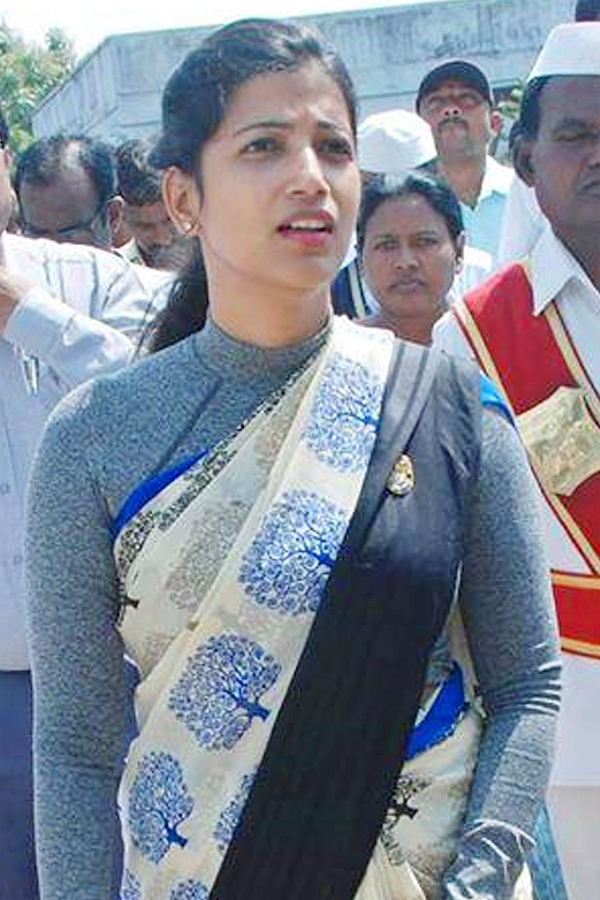 IAS officer Amrapali Kata Best Photos - Sakshi27