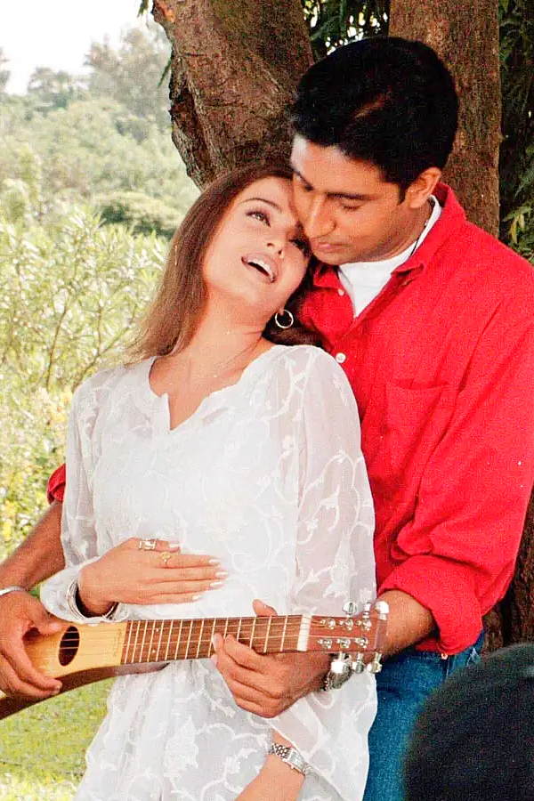 Aishwarya Rai Bachchan And Abhishek Bachchan Photos - Sakshi20