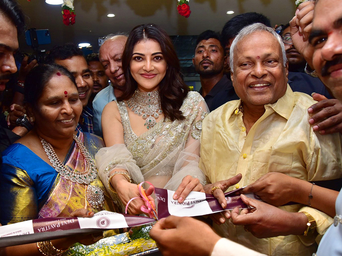 Kajal Aggarwal Launched Gold And Diamonds Luxury Jewellery Store At Hyderabad Photos - Sakshi17