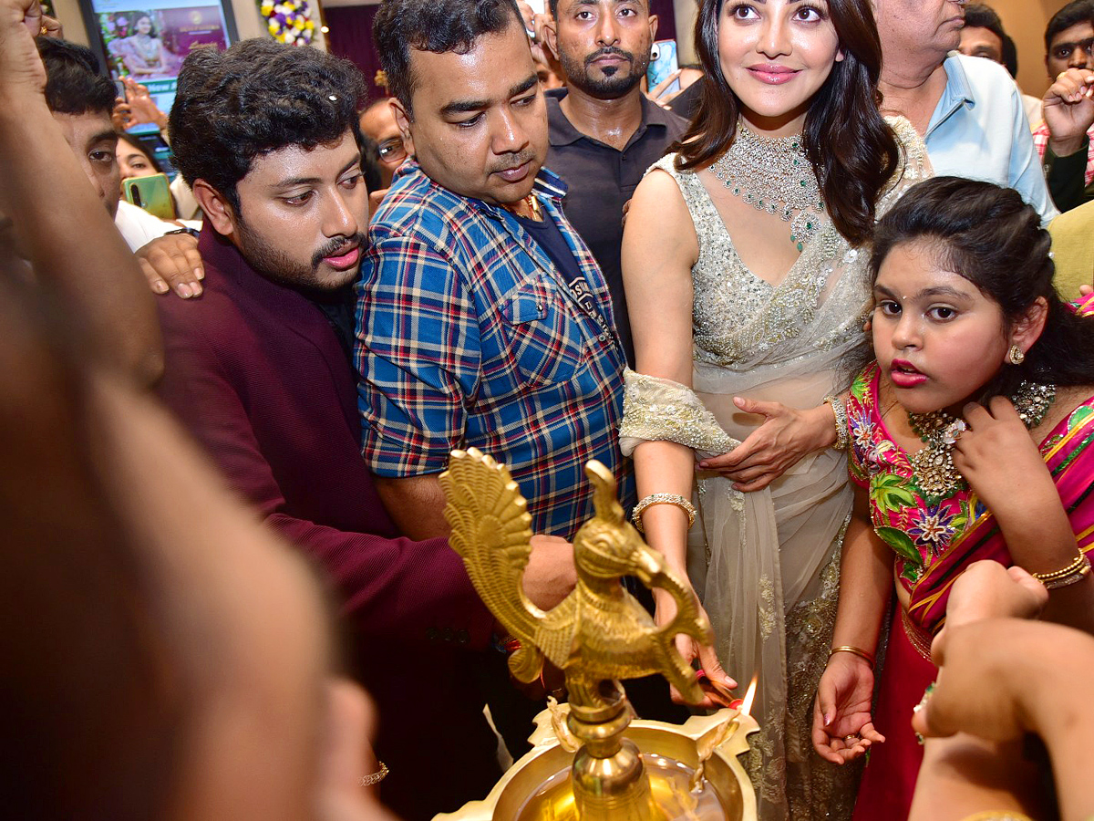 Kajal Aggarwal Launched Gold And Diamonds Luxury Jewellery Store At Hyderabad Photos - Sakshi10