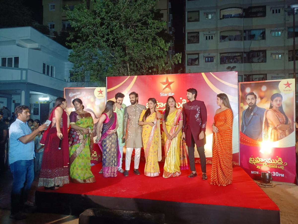 Brahmamudi Serial Actors Grand Baraat at Kukatpally Photos - Sakshi8