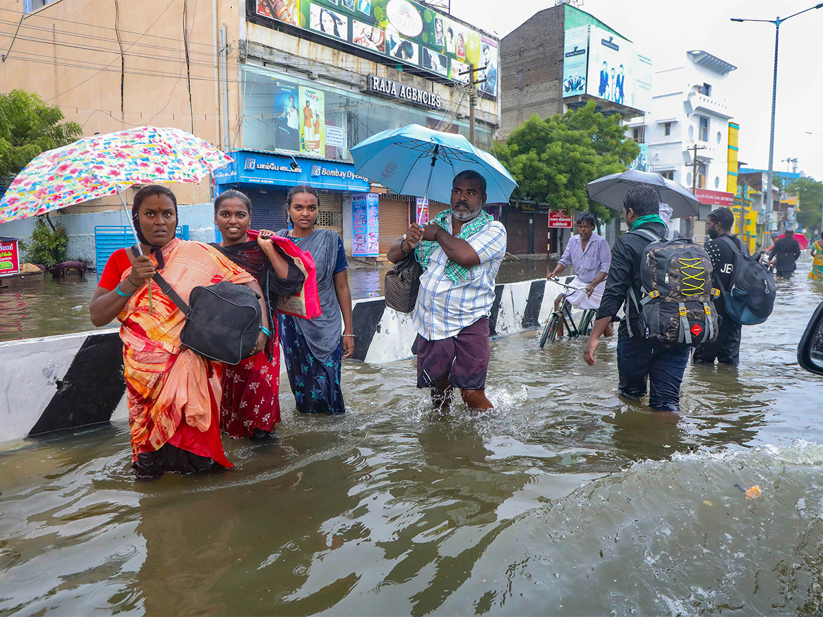 Heavy rains predicted in Tamil Nadu Pics - Sakshi2