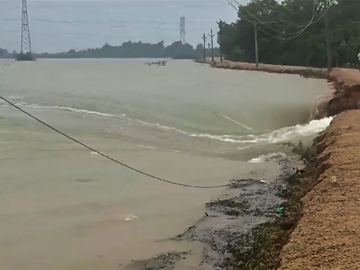 Heavy rains predicted in Tamil Nadu Pics - Sakshi22