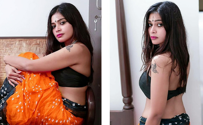 Dharsha Gupta Adorable Saree Glamour Photos - Sakshi1